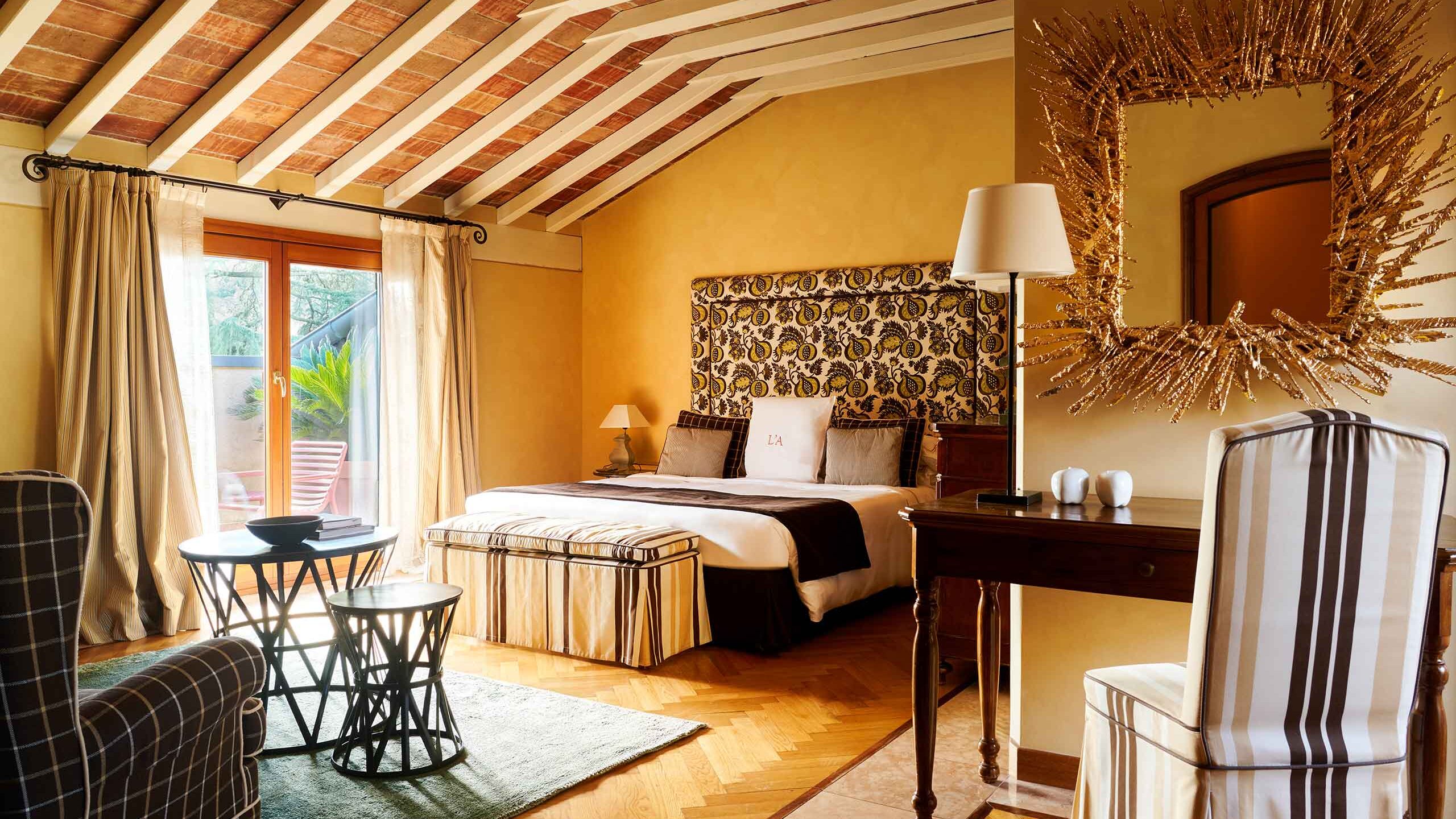 Camera superior elegante in hotel di lusso vicino al Lago d’Iseo