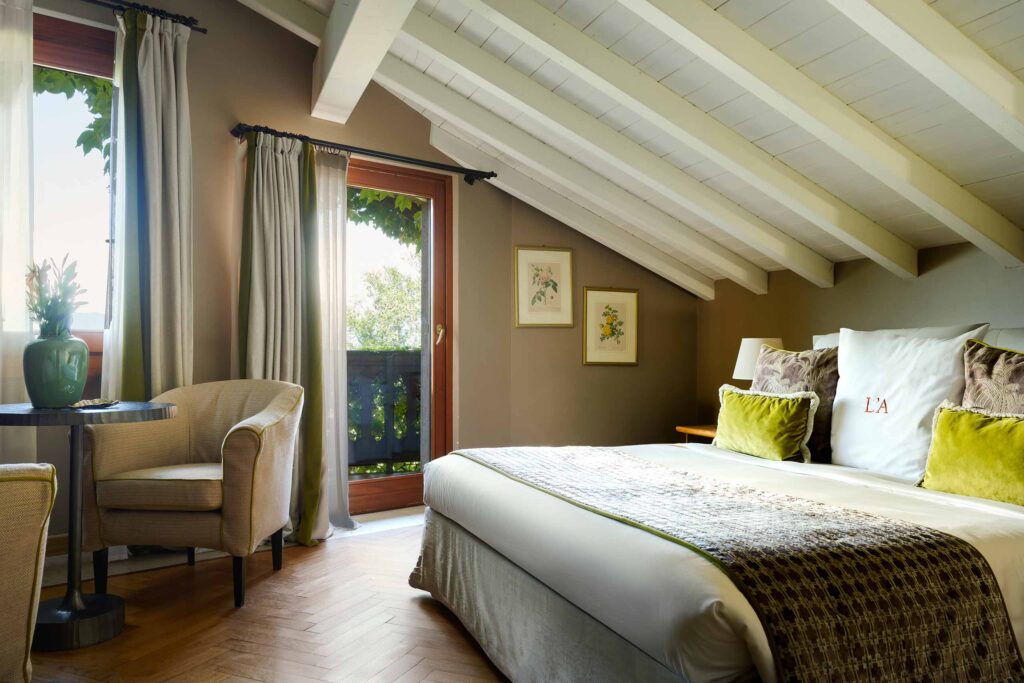 Camera superior con vista vigneti in hotel 5 stelle lusso in Franciacorta